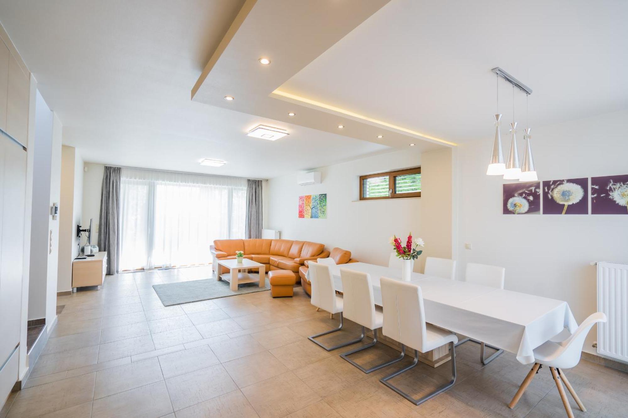 Villa Silver